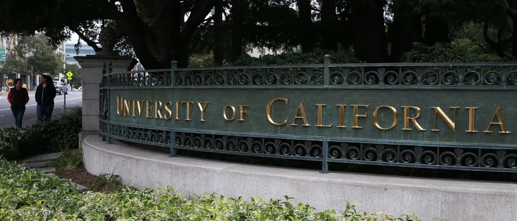 Leading Law School Takes a Stand Against Student Use of Artificial Intelligence