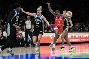 Leonie Fiebich shows her defensive skills in her first game of the Liberty season