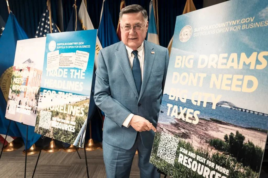 Long Island official names Mamdani 'Realtor of the Year' as advertisements attract businesses leaving NYC