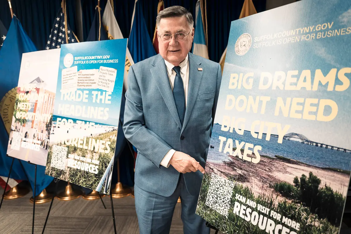 Long Island official names Mamdani 'Realtor of the Year' as advertisements attract businesses leaving NYC