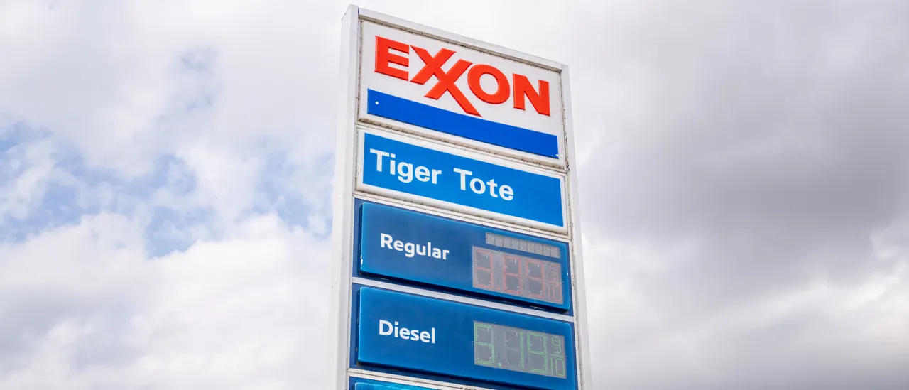 Major Oil Company Investors Leave Blue State's 'Woke Cartel' for Texas