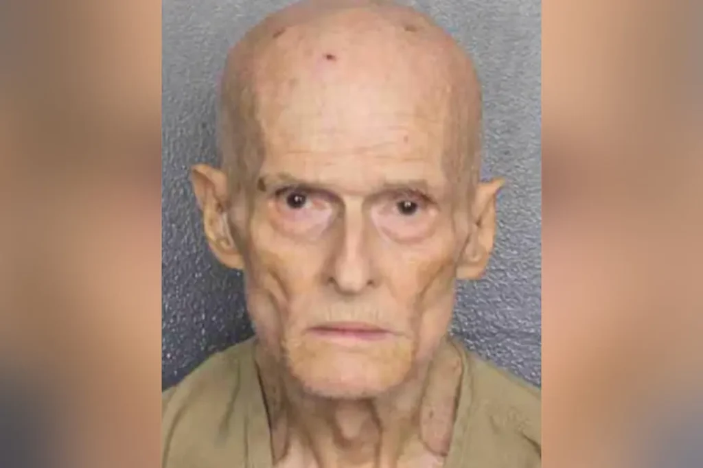 Man arrested for indecent exposure in apartment complex, asserted his right to be nude