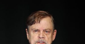 Mark Hamill Forces Himself to Apologize After Saying He Hoped Trump Would Die
