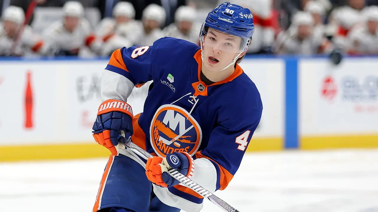 Matthew Schaefer dominates Calder Trophy competition, rookie claims award unanimously