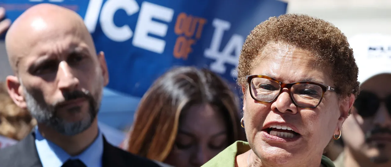 Mayor of LA Installs ‘No Ice’ Signs, Projected Expense of $250K