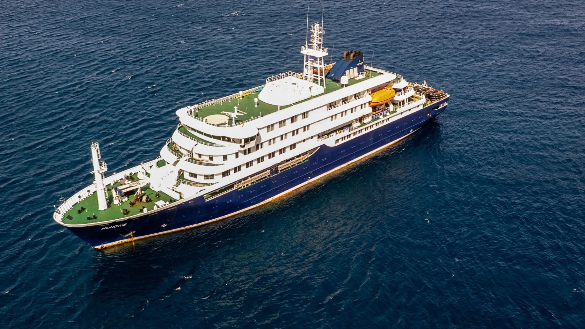 Medic showing rat virus symptoms receives treatment in UK hospital as nine others connected to the infected cruise prepare to arrive in Britain for isolation.