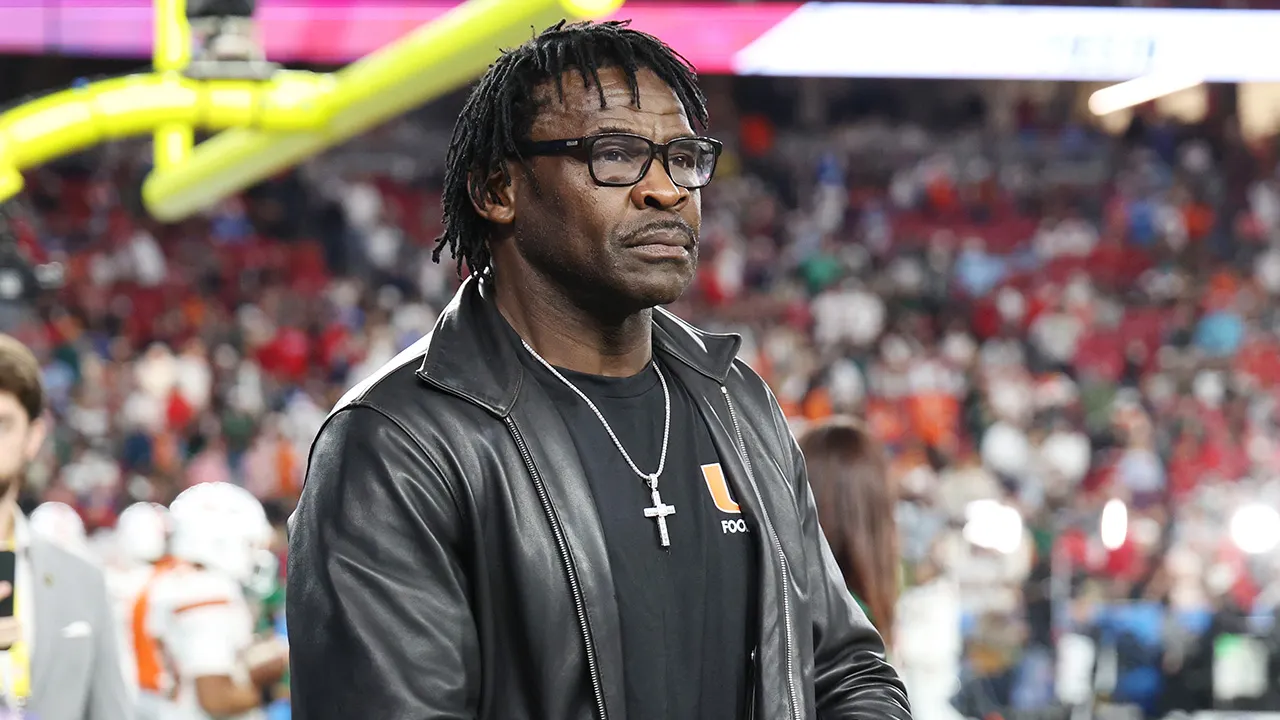 Michael Irvin addresses critics of Mike Vrabel and Dianna Russini