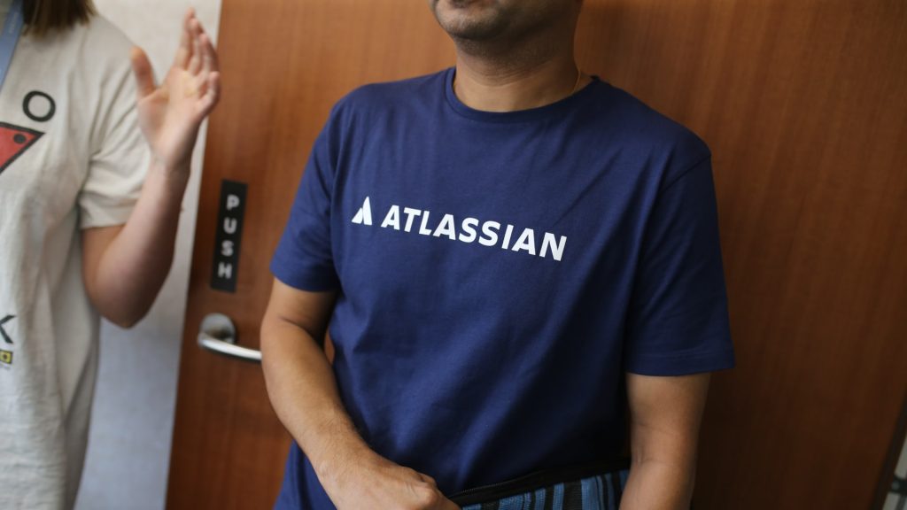 Midday stocks seeing the largest changes: Atlassian, Apple, Roblox, Reddit, Twilio and others