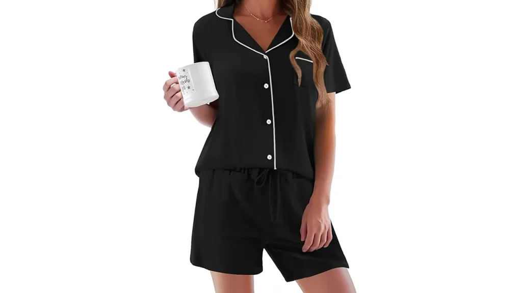 Over 1,000 customers purchased this pajama set on Amazon last month — it’s now discounted by 53%