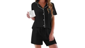 Over 1,000 customers purchased this pajama set on Amazon last month — it’s now discounted by 53%
