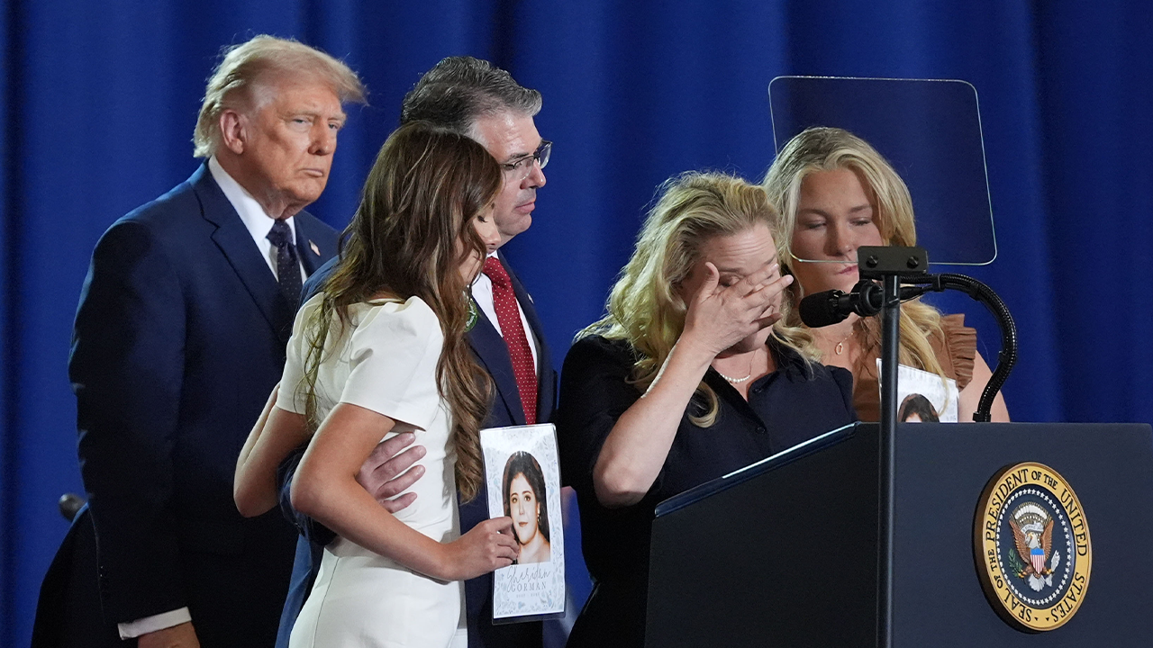 Parents of murdered Chicago freshman participate in Trump rally opposing sanctuary cities