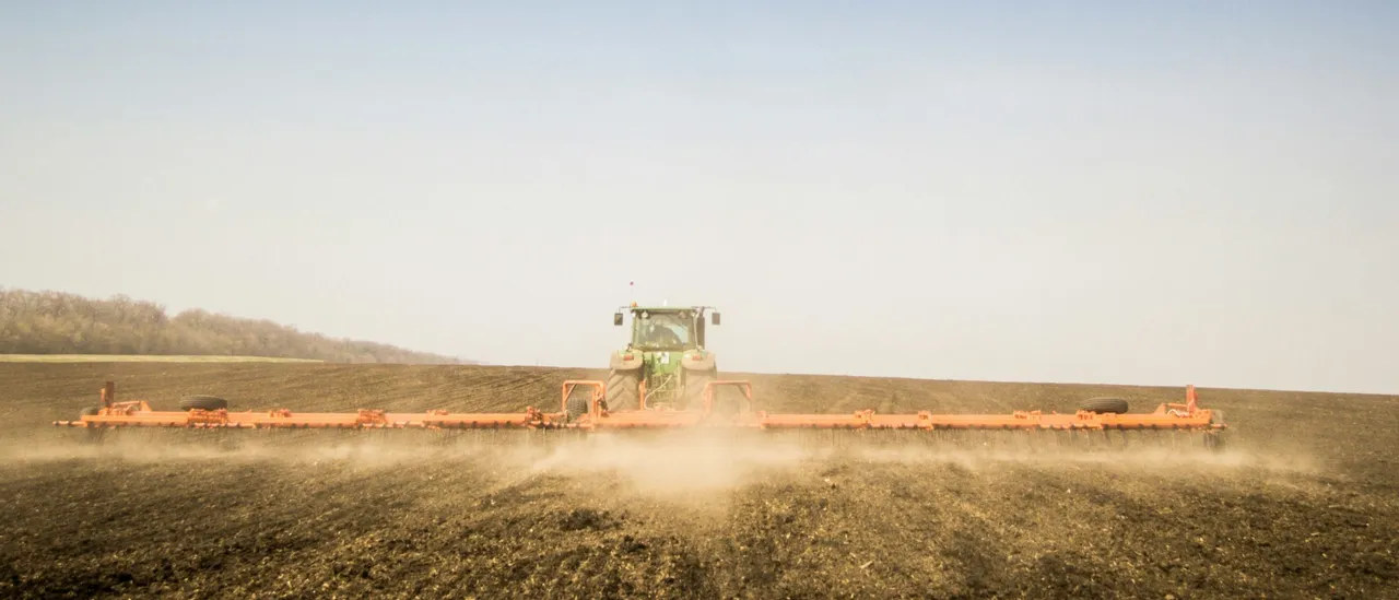 Pesticide Companies Seek Favor in Washington While Farmers Demand Their Rights.