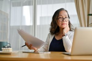 Planning to Apply for Social Security in 2026? Here Are 3 Important Points About Your Initial Cost-of-Living Adjustment (COLA) Before 2027.