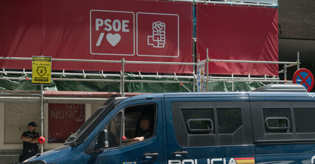 Police Carry Out Raid at Headquarters of Spain's Struggling Socialist Government