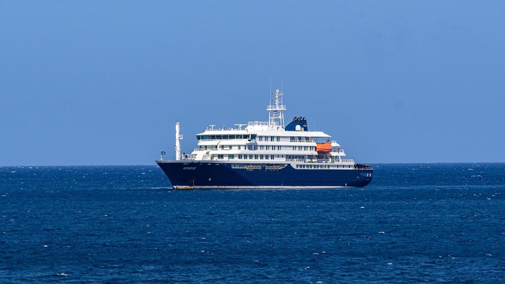 Possible hantavirus outbreak on Atlantic cruise ship leads to 3 deaths, according to WHO