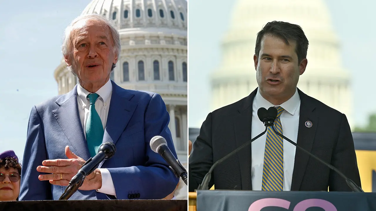 Recent poll indicates that progressive Democrat Ed Markey's advantage over Seth Moulton is decreasing.