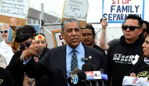 Rep. Espaillat presents court order to access Newark ICE detention facility