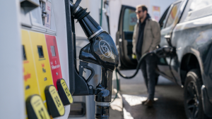 Report: rising gas prices strain budgets of low-income households