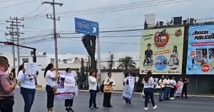 Residents Rally Against Mexican Government's Failure to Address Gulf Cartel's Attacks on Innocents