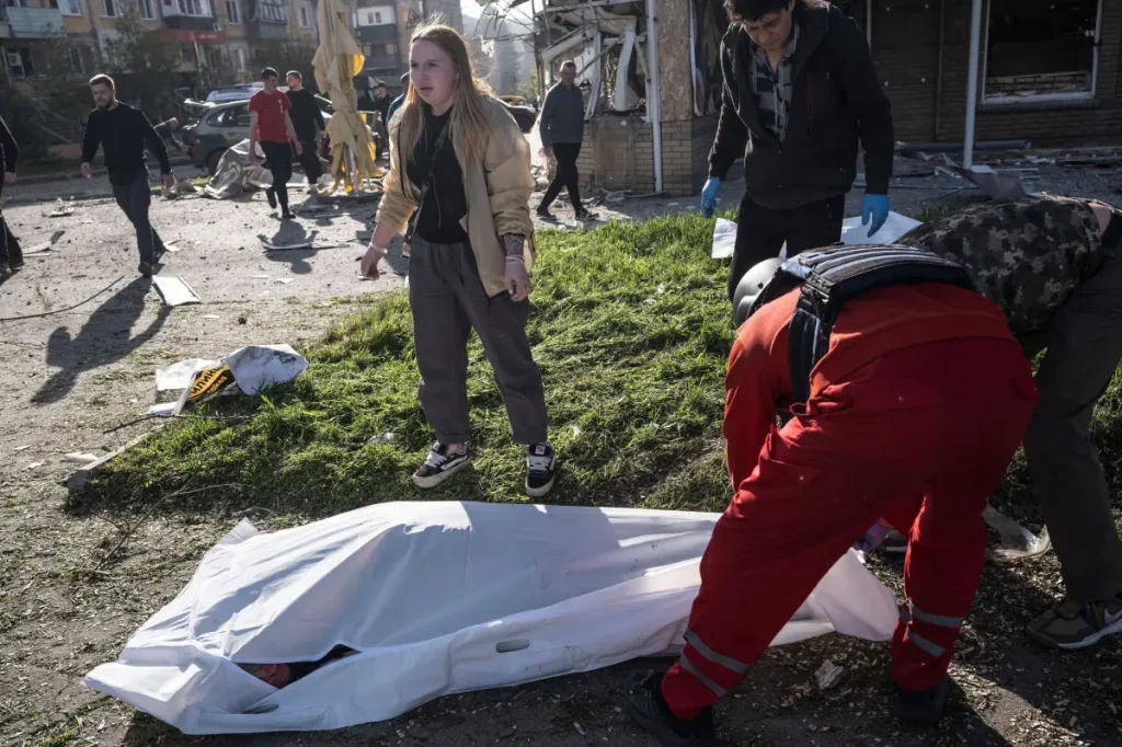 Russian strikes claim 27 lives in Ukraine just hours before the suggested ceasefire deadline