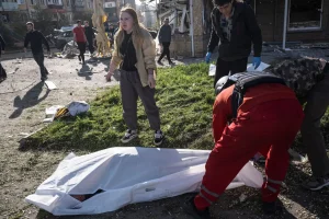 Russian strikes claim 27 lives in Ukraine just hours before the suggested ceasefire deadline