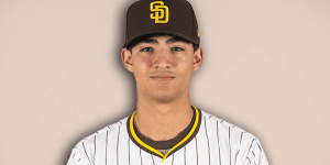 San Diego Padres pitcher returns to Mexico after reacting to absurd Facebook ad