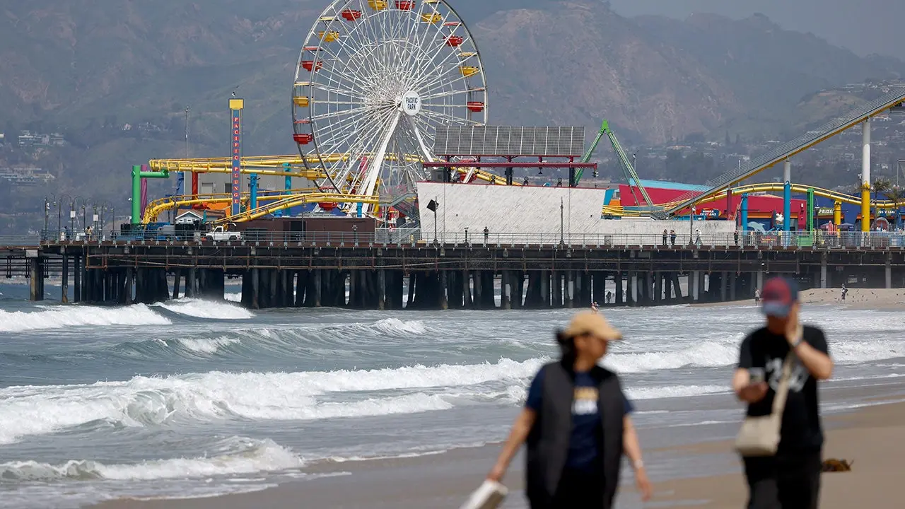 Santa Monica Pier recognized again as one of California's most contaminated beaches
