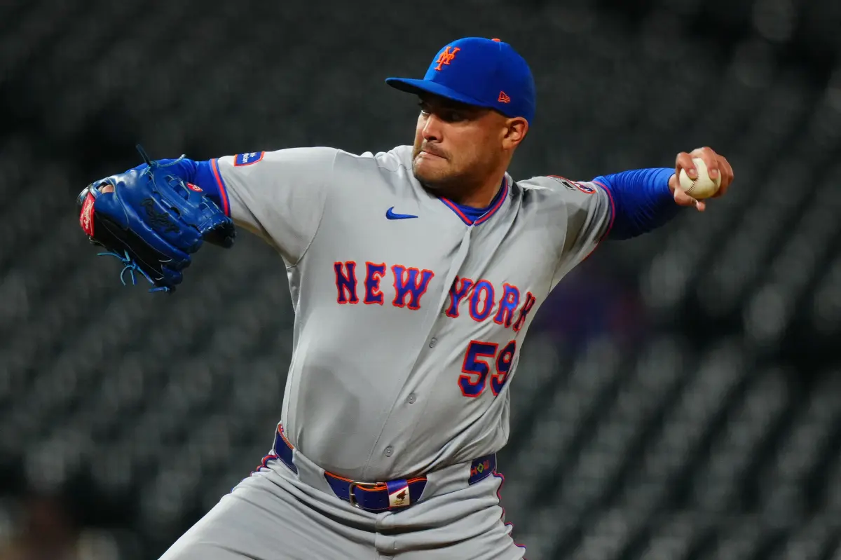 Sean Manaea of the Mets pitches a scoreless inning while addressing his ongoing struggles.
