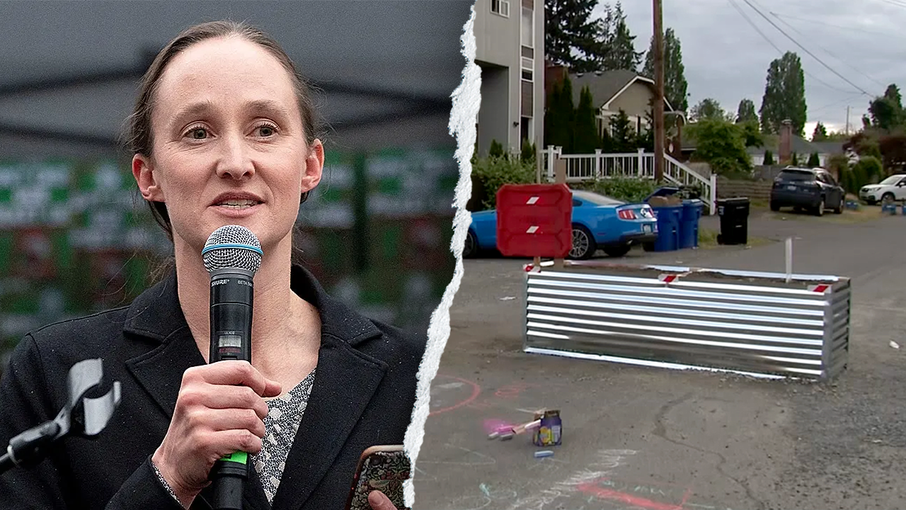 Seattle residents create street barricades in response to shootings with the new mayor in office