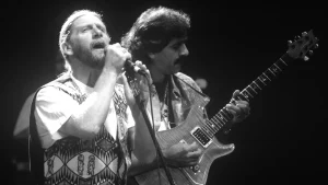 Singer Alex Ligertwood from Santana has passed away at 79.