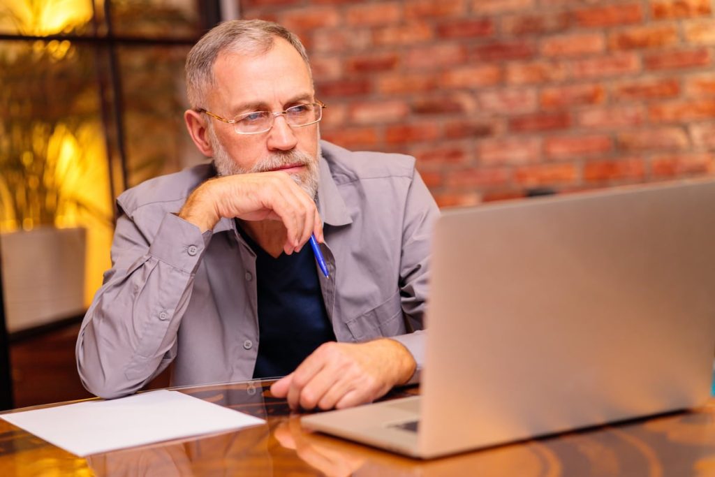 Social Security COLA 2027: Reasons Retirees Should Manage Their Expectations