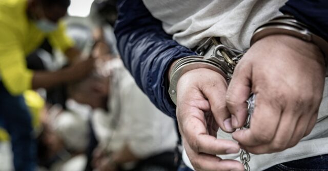 Spanish Police Detain Six Tren de Aragua Members Linked to Violent Armed Thefts