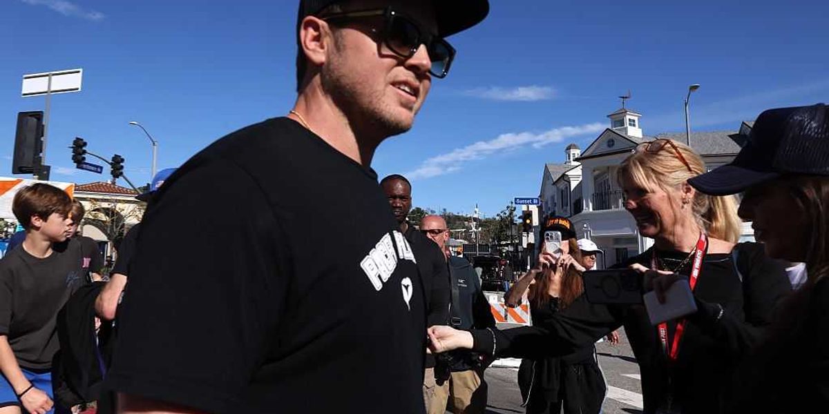 Spencer Pratt is demonstrating the way for conservatives.