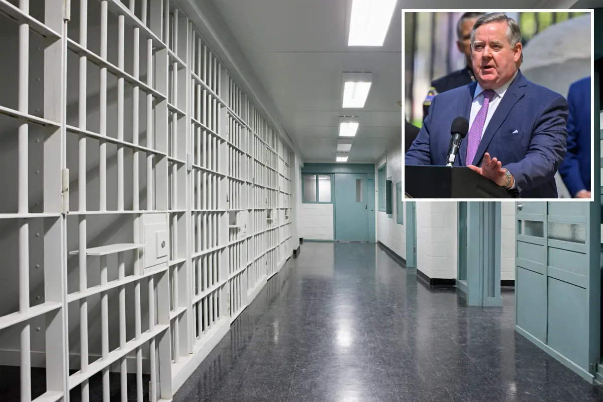 Support for required prison time for fraud targeting taxpayers