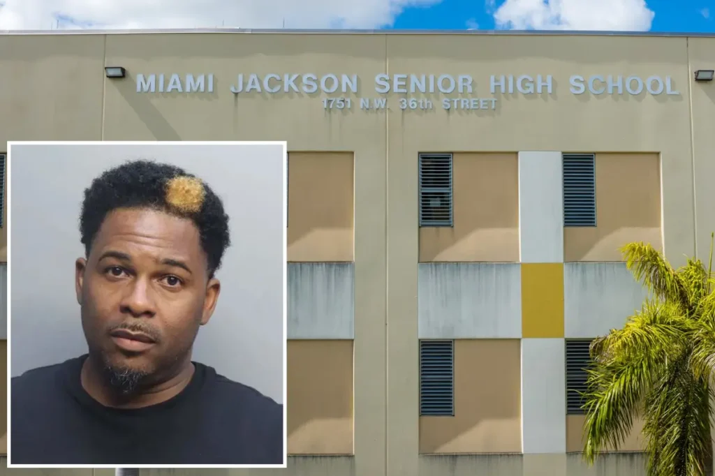 Teacher accused of kissing freshman boy for six consecutive minutes in classroom