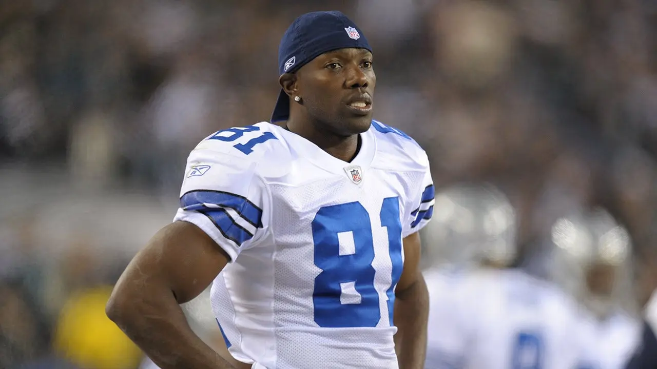 Terrell Owens claims he is indifferent about the Dallas Cowboys.