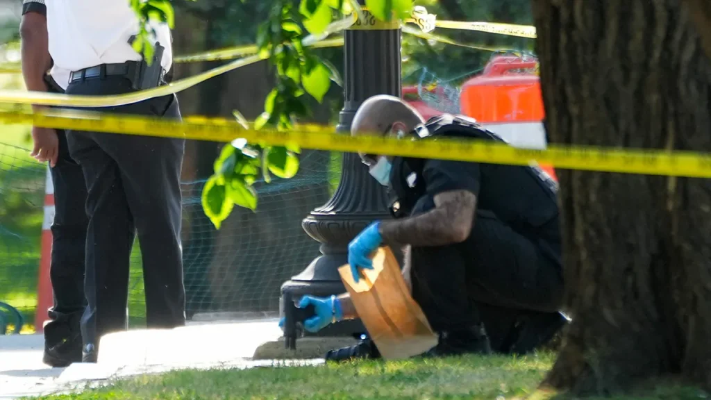 Texas man named as suspect shot by Secret Service close to White House