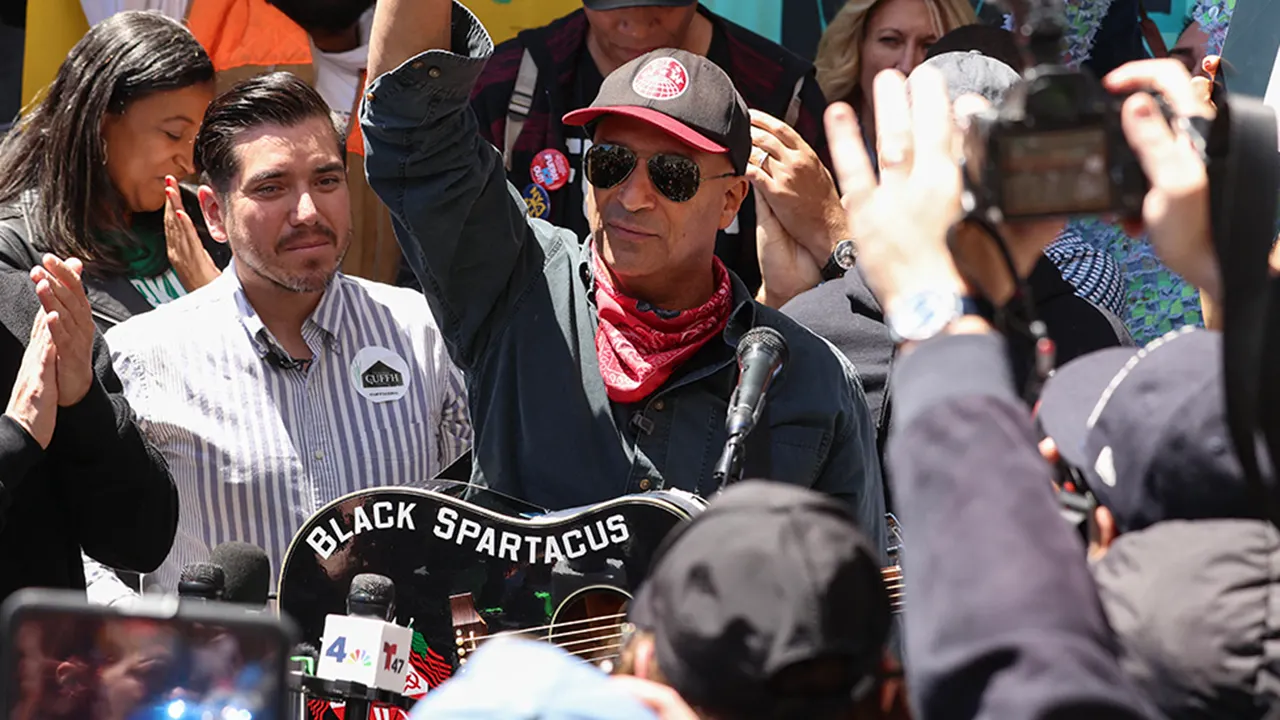 Tom Morello encounters criticism from conservatives following his anti-ICE performance in New York City