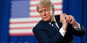 Trump's 3,711 trades reveal various stock-market approaches.