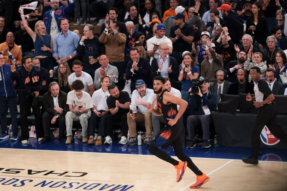 Two Knicks NBA Finals tickets have been sold for $279,000.