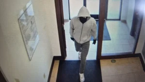 Two workers dead in bank robbery in Berea, suspect still on the run