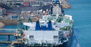 U.S. Surpasses All Other Nations in Oil Production Amid Strait of Hormuz Tension