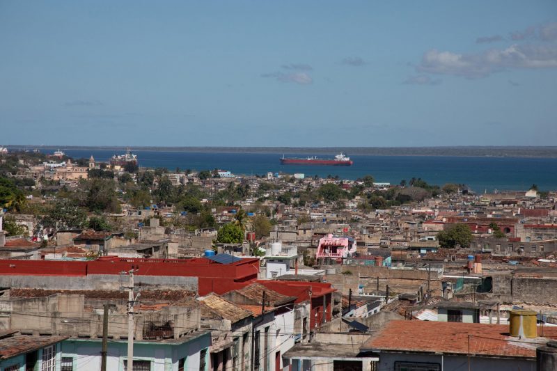 U.S. commander holds talks with Cuban military leaders at Guantanamo Bay