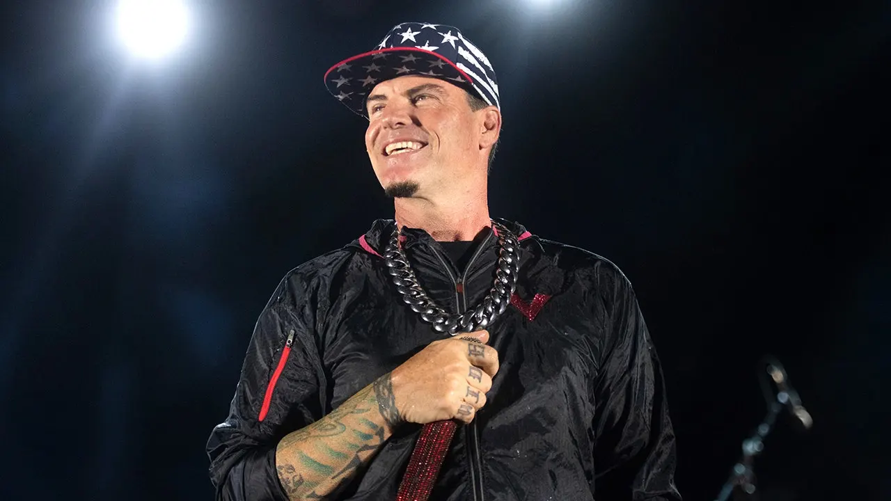 Vanilla Ice announces Freedom 250 concert after Martina McBride withdraws.