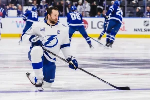 Victor Hedman, the captain of the Lightning, shares his struggle with mental health.