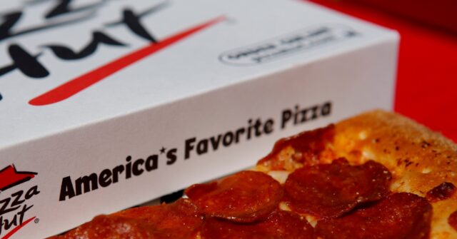 Video: Franchise Owner Revives Traditional Approach for 'Pizza Hut Classic' Locations