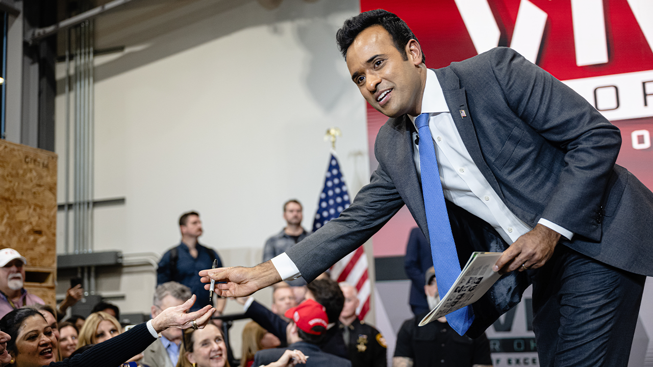 Vivek Ramaswamy triumphs in Ohio Republican primary for governor