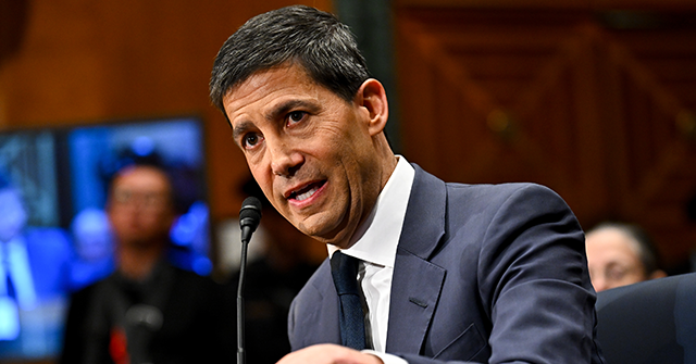 Warsh's Argument for Reducing Rates Based on Supply-Side Economics