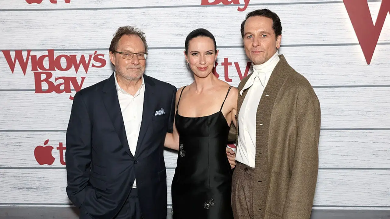 'White Lotus' collides with Stephen King: Apple TV's 'Widow's Bay' is this year's top show