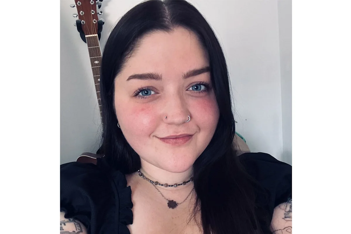 28-Year-Old Woman Claims Her Severe Migraine Symptoms Disappear in Just 15 Minutes After Eating This Childhood Candy
